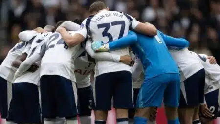 Tottenham i Fulham szykują się na otwarty derbowy pojedynek – gole po obu stronach bardzo prawdopodobne