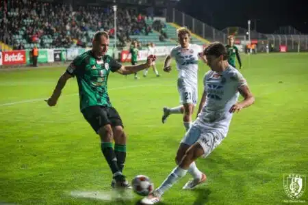 Hutnik Kraków vs Stalowa Wola: 30/5/2026 – Zapowiedź Ostatniej Kolejki i Typy